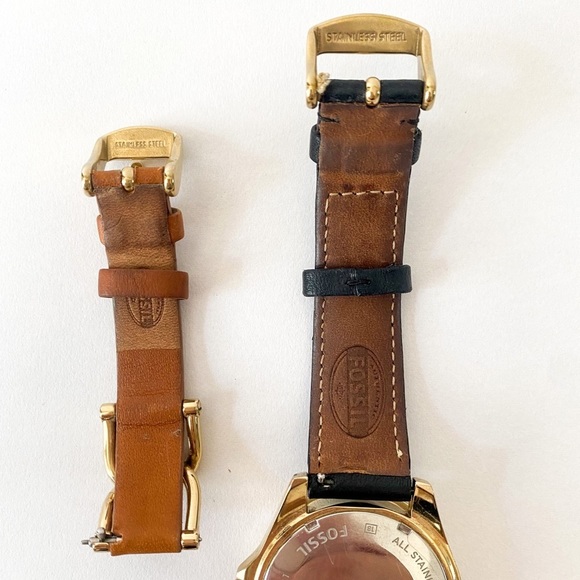 FOSSIL Genuine Leather Black Women’s watch extra brown Strap - Picture 5 of 8